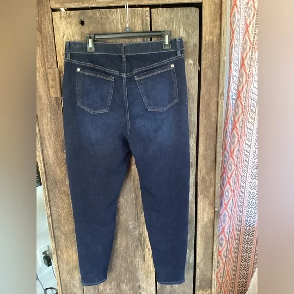 New without tag! For luv of Denim size 10 - Picture 2 of 4